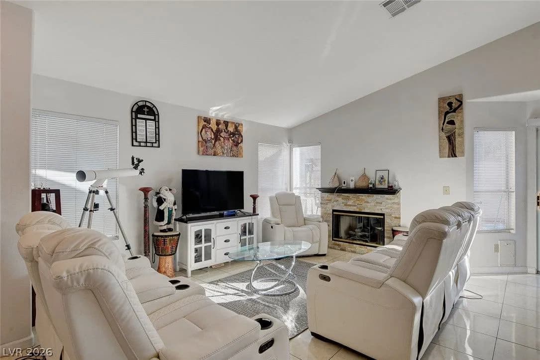 8113 Hercules Drive photo 3
