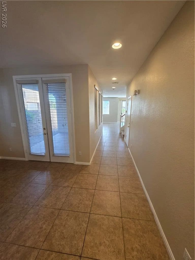 11837 Calle De Sol Drive photo 3