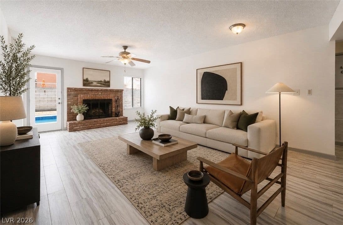 3155 Rochelle Avenue photo 4