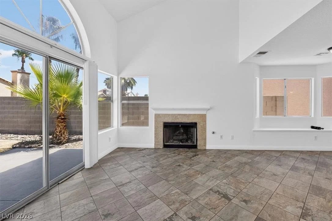 1730 Garden Path Court photo 4