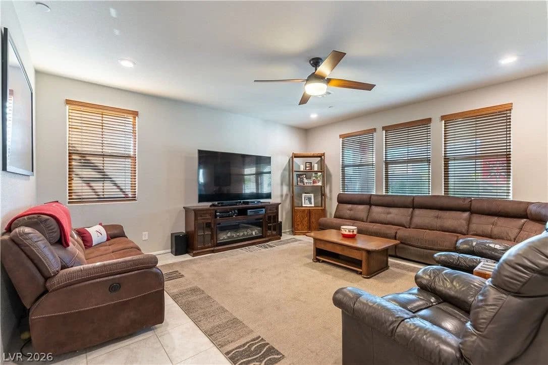 982 Twilight Glow Court photo 3