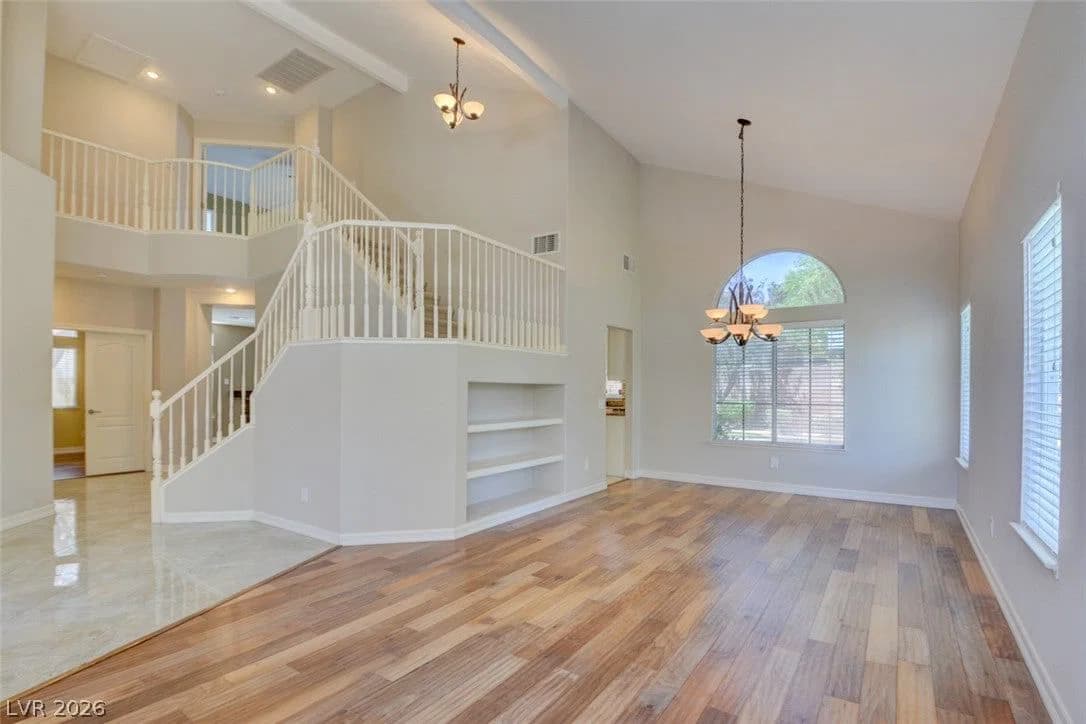 994 Upper Meadows Place photo 4