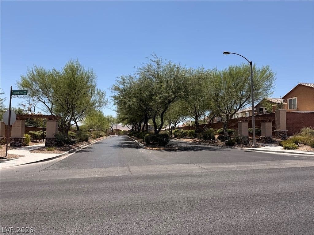 7427 Calzado Drive photo 3