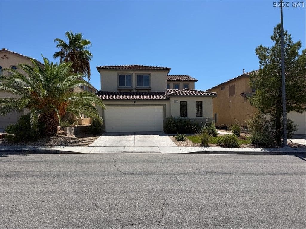 5558 Golden Palms Court photo 2
