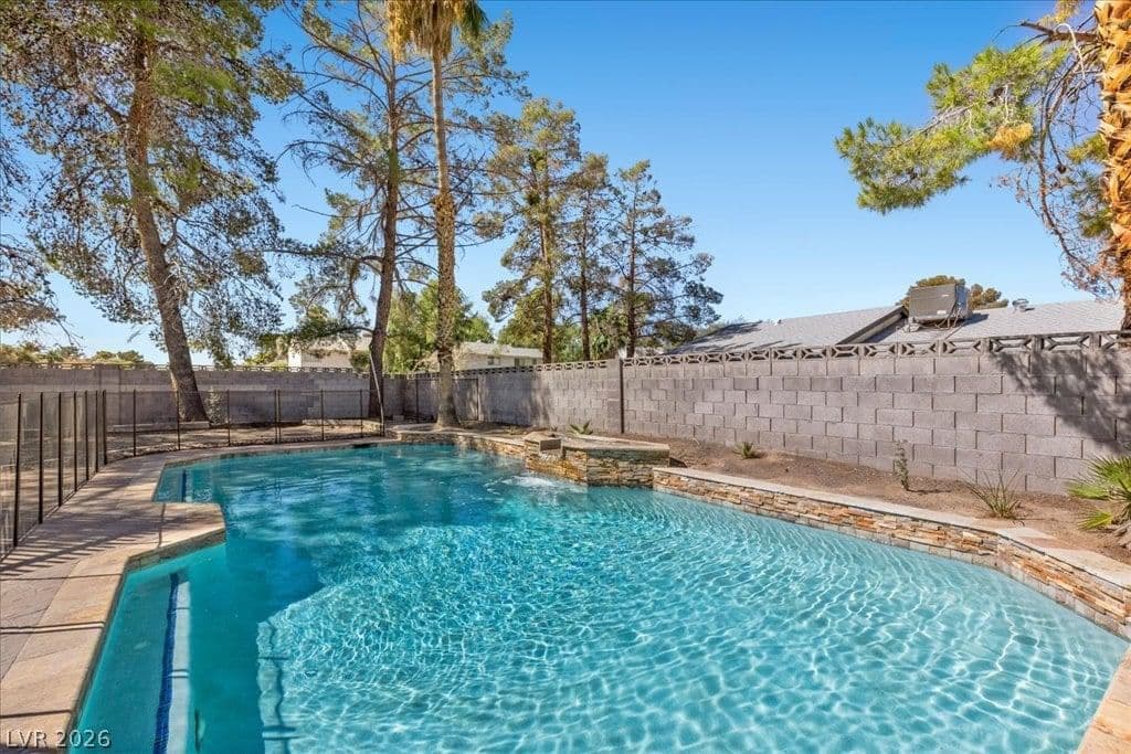 2729 McFall Court photo 3