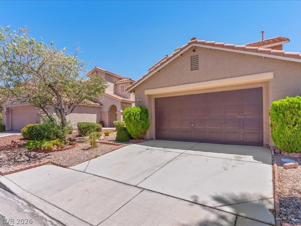 1228 Swanbrooke Drive photo 3
