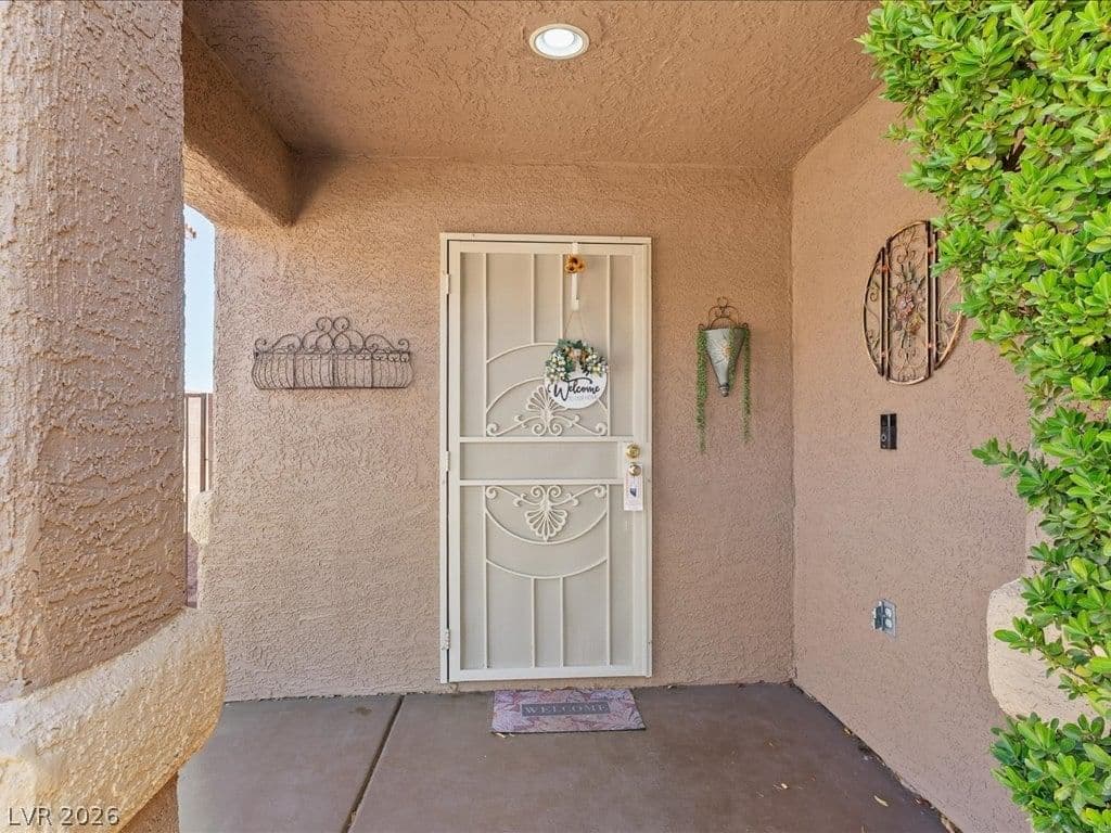 1228 Swanbrooke Drive photo 5