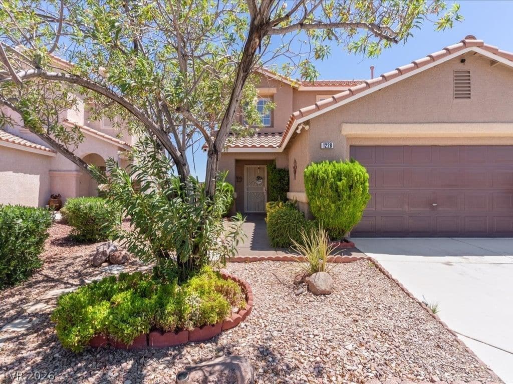 1228 Swanbrooke Drive photo 4