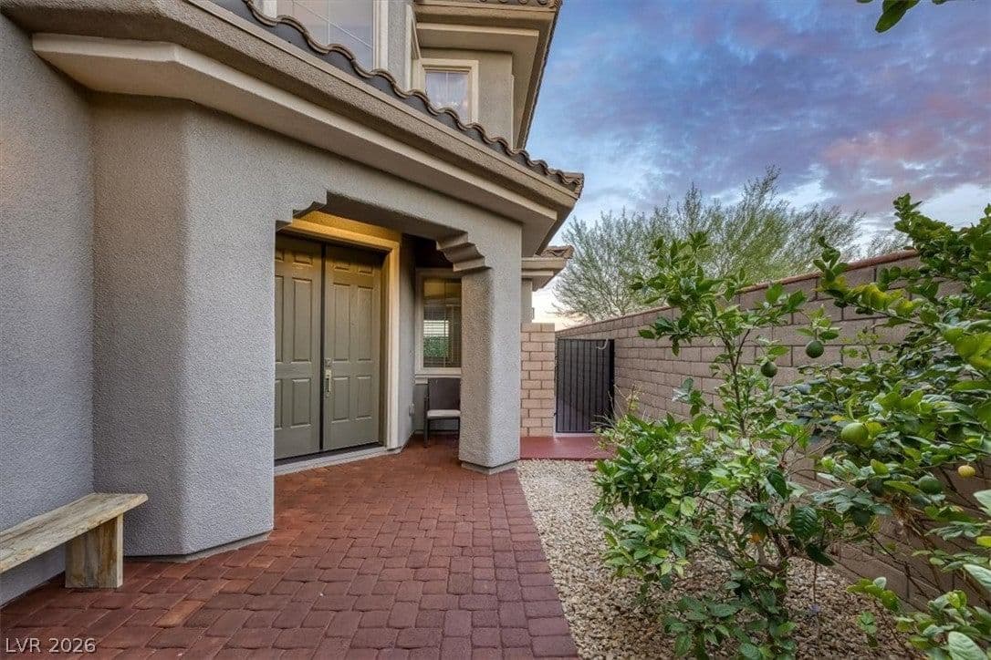 320 Highspring Street photo 5