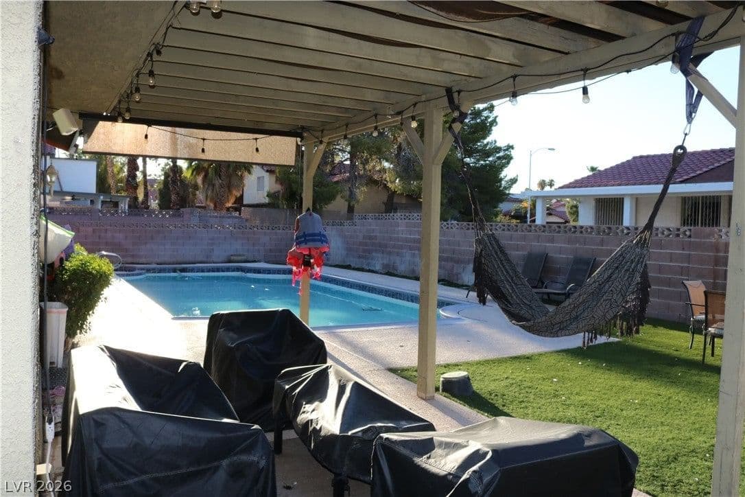 3512 Rawhide Street photo 3