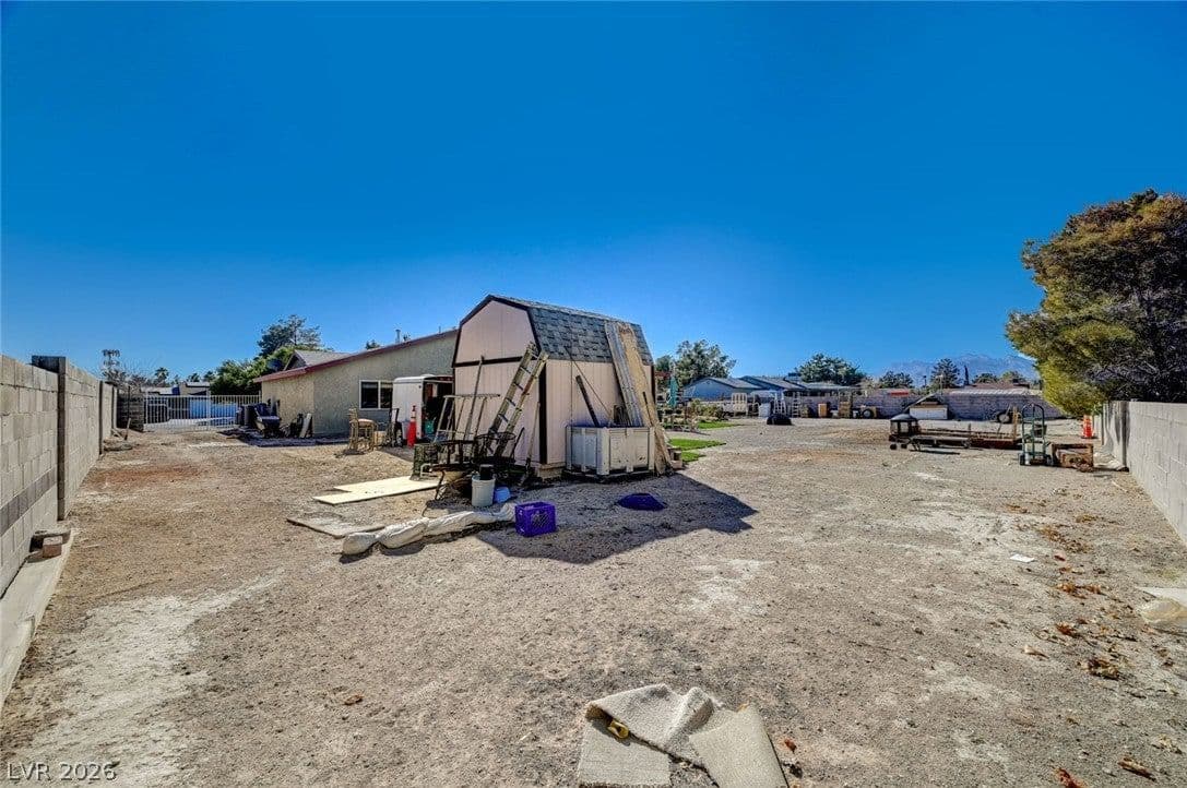 4424 Shady Hollow Avenue photo 4
