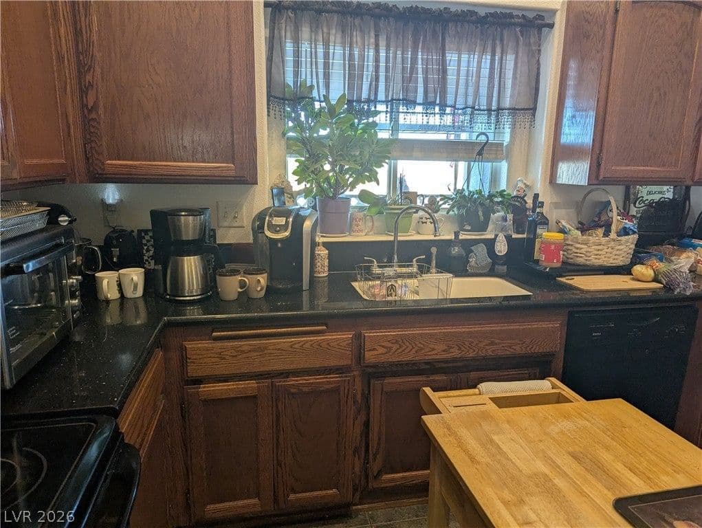 3550 Underbrush Avenue photo 4