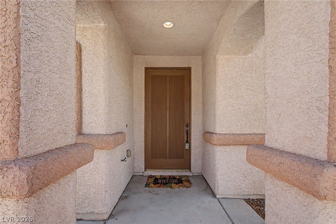 728 Blue Crystal Creek Road photo 3