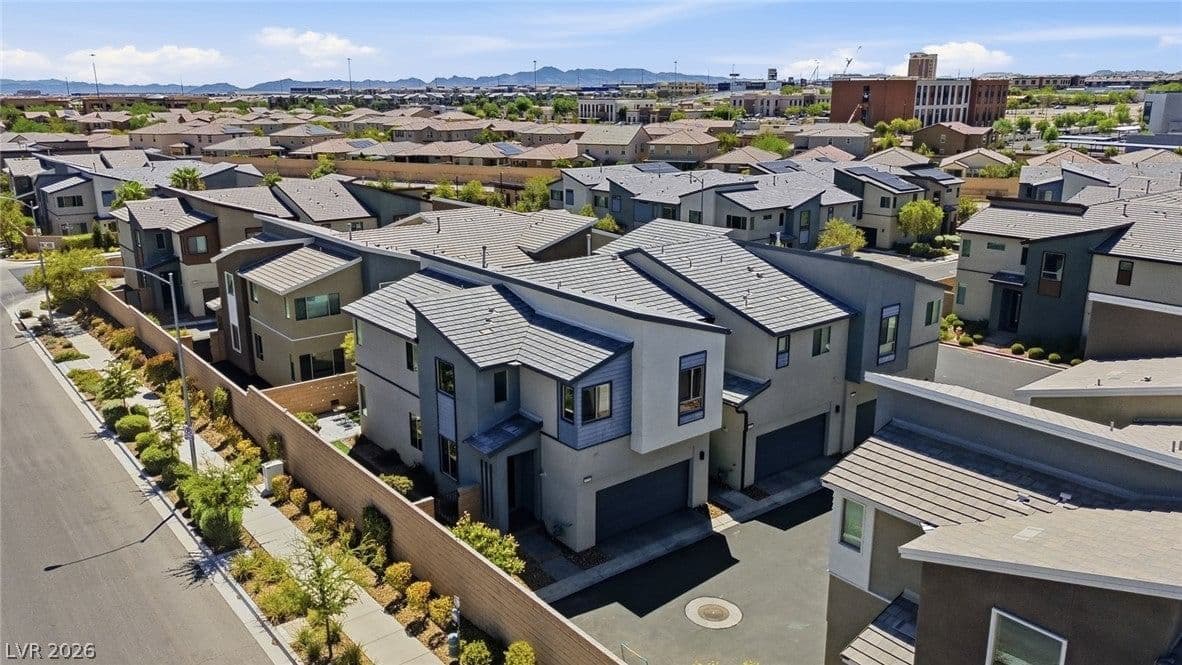 9254 Desert Pearl Avenue photo 3