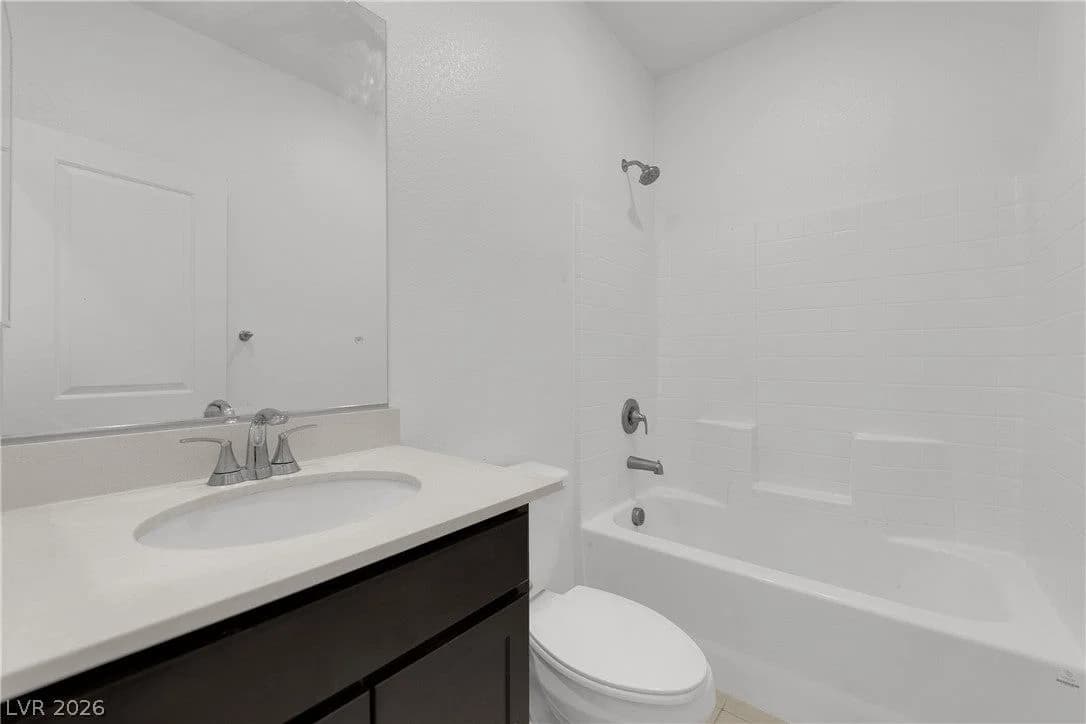 8968 Lucky Crest Street photo 5