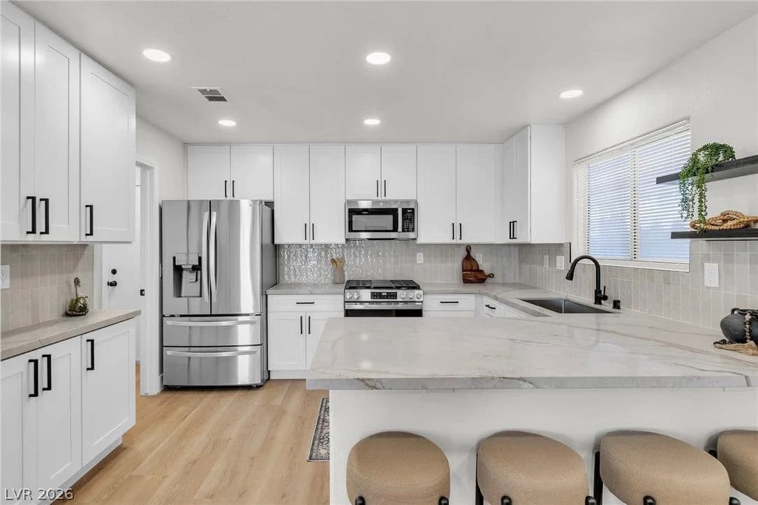 8628 Panuco Way photo 5