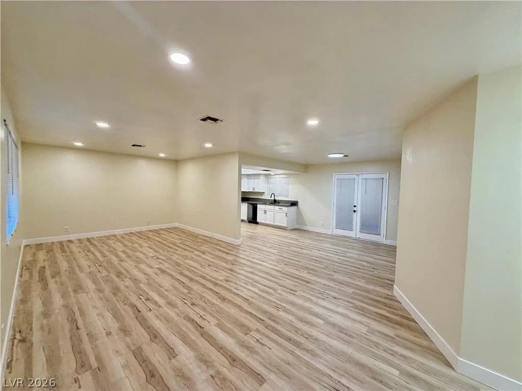 4875 Baltimore Avenue photo 2