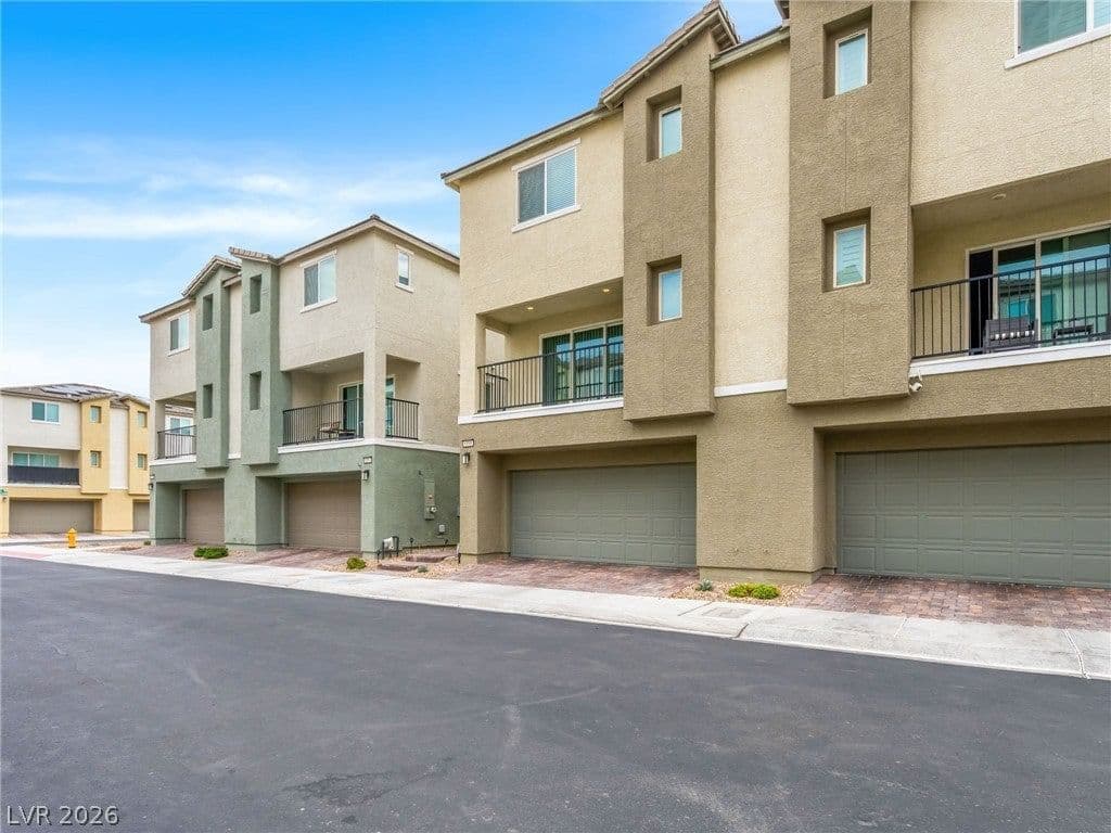 6888 Prairie Pearl Street photo 2