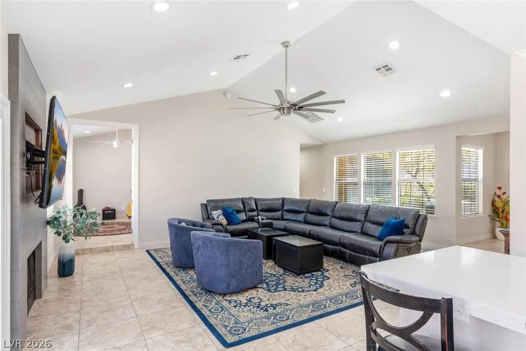 219 Cimarron Road photo 3