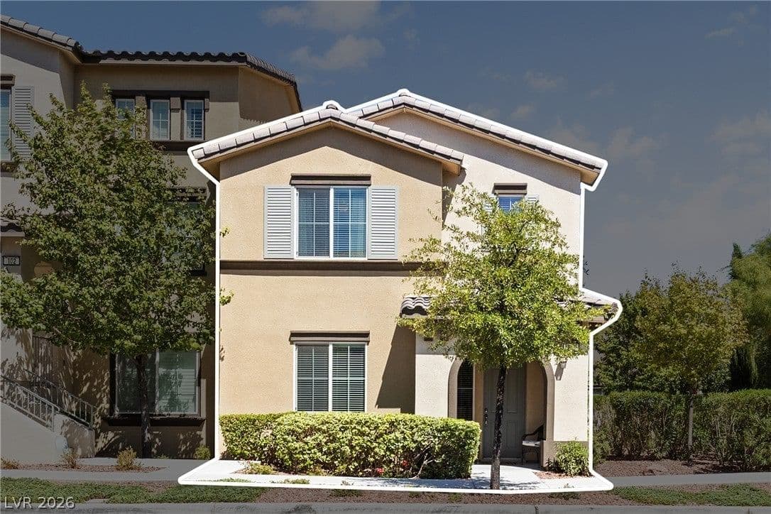 1560 Plaza Centre Drive photo 4