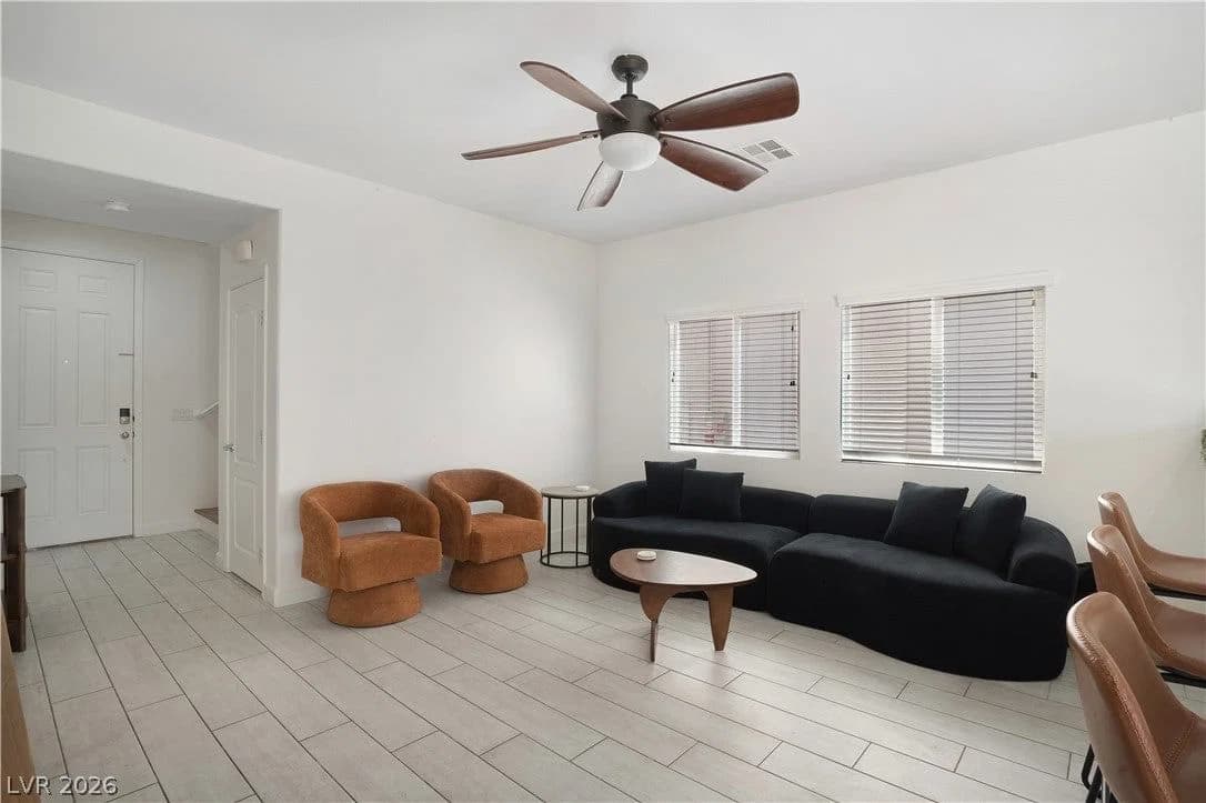 10553 Bandera Mountain Lane photo 2