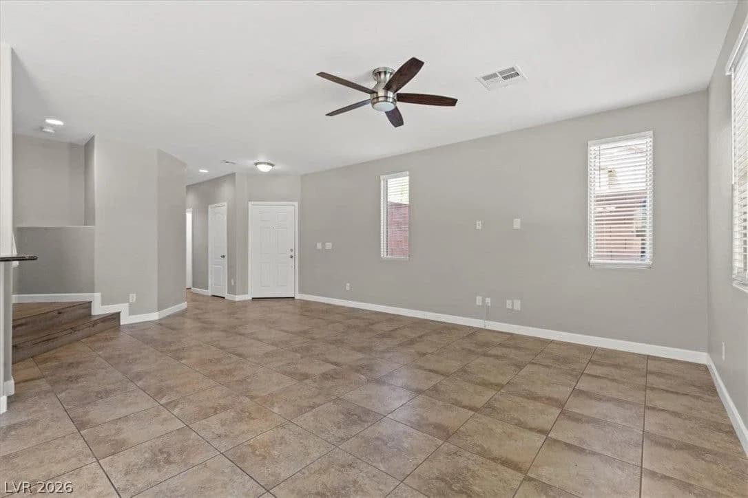 6472 Hamel Avenue photo 3