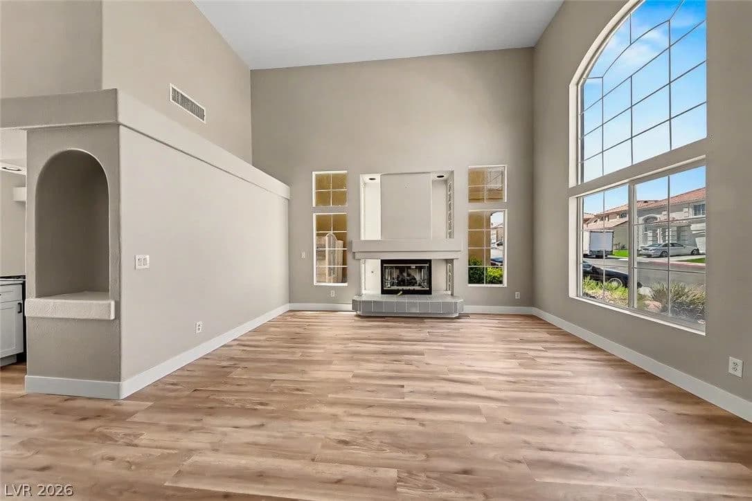 8753 Harvest Valley Avenue photo 5