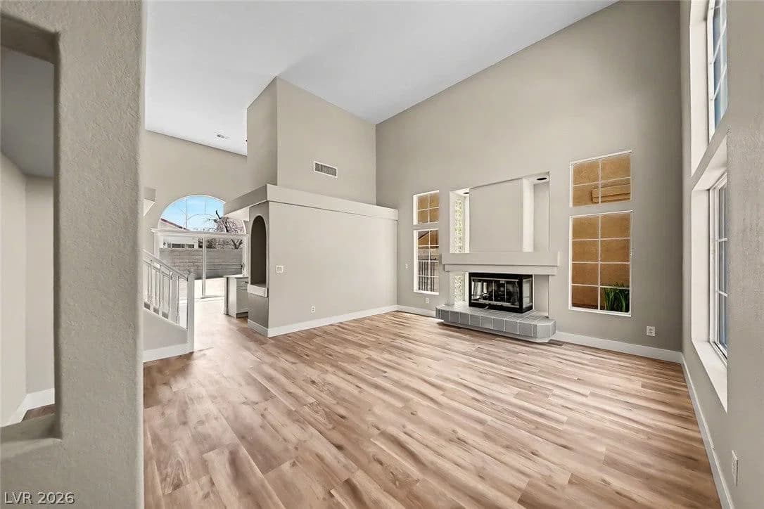 8753 Harvest Valley Avenue photo 3
