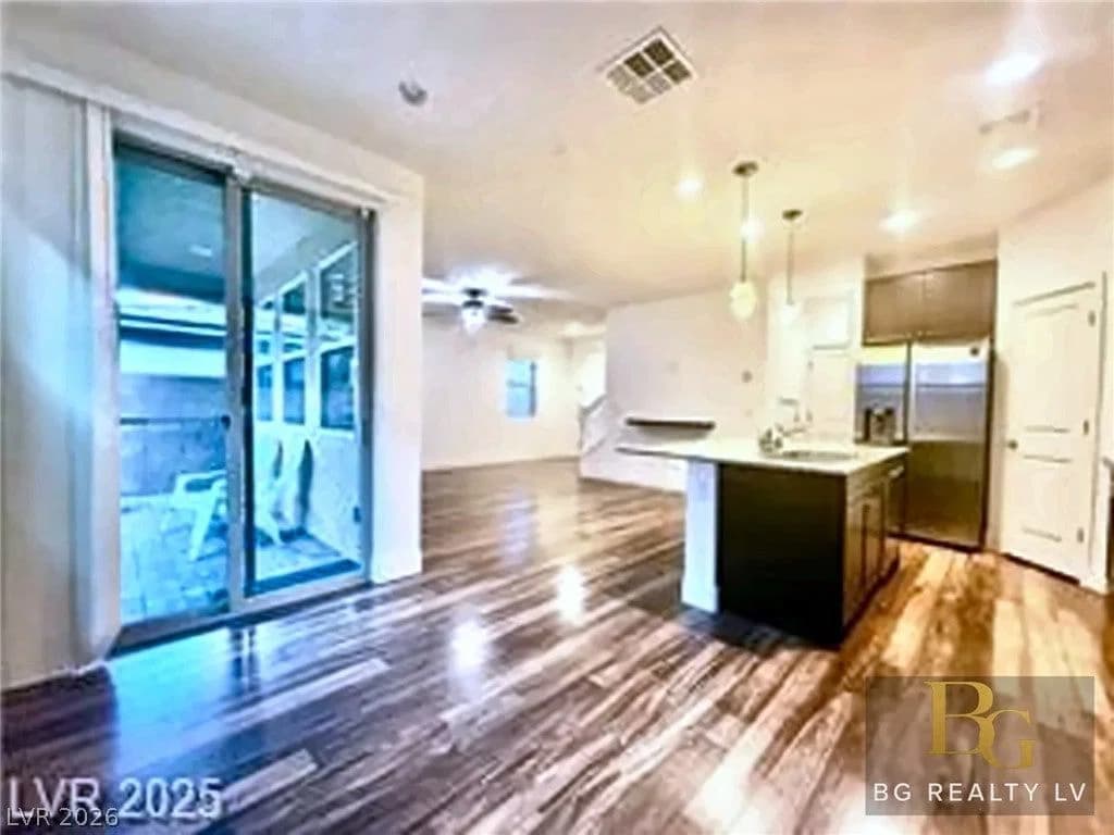 10228 Yarmouth Sea Court photo 5