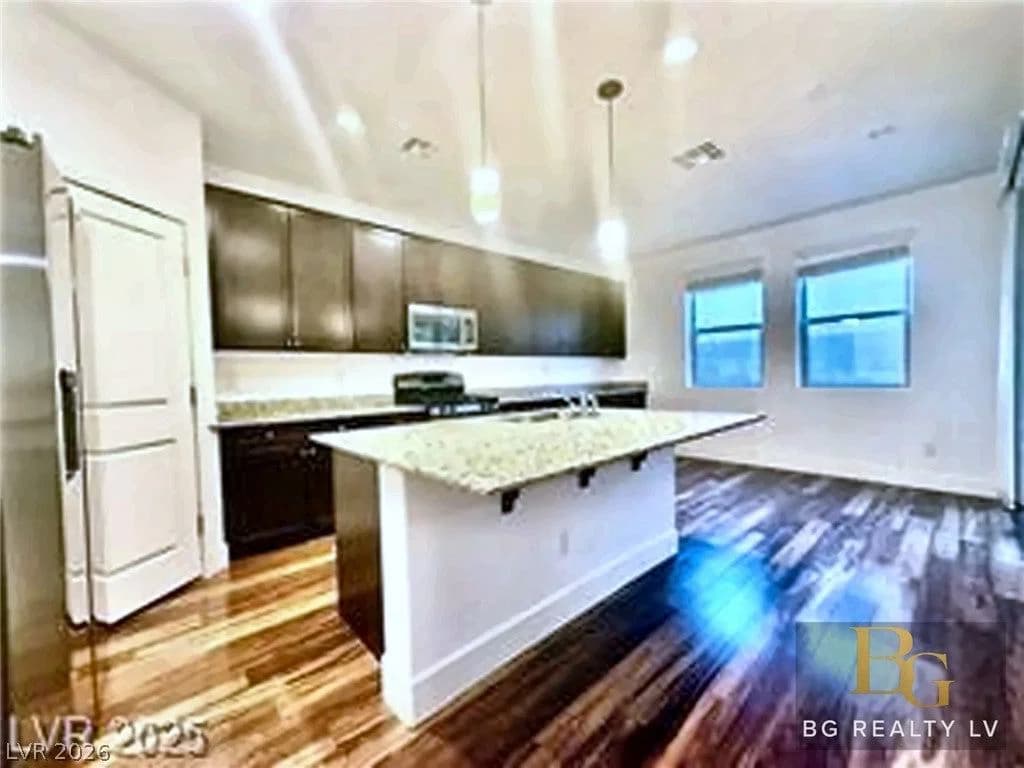 10228 Yarmouth Sea Court photo 4