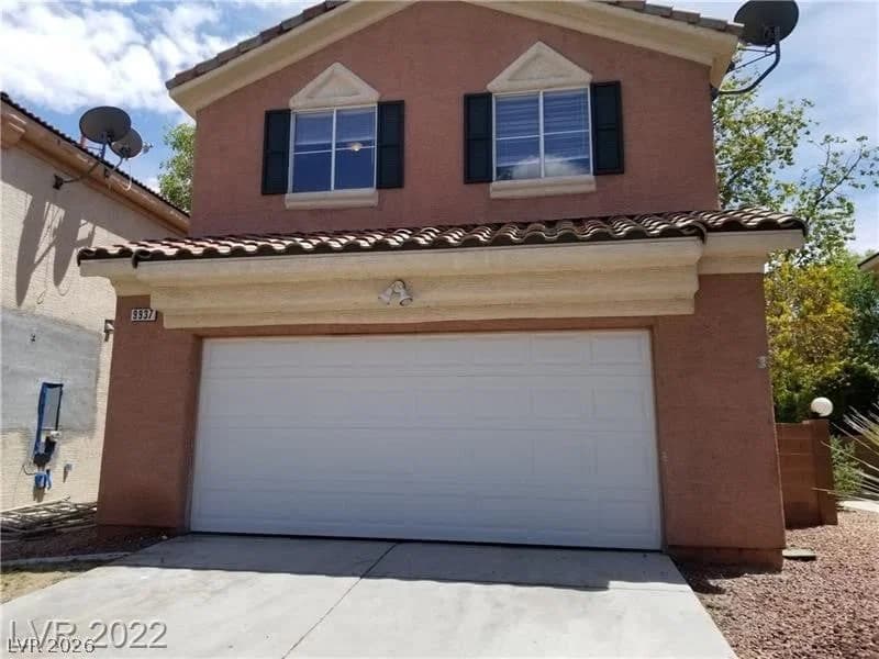 9937 La Paca Avenue photo 5