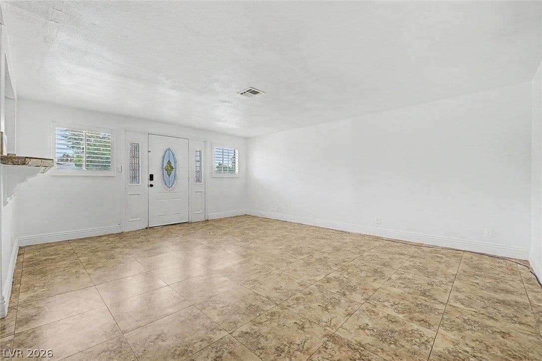 5357 Indian Wells Road photo 4
