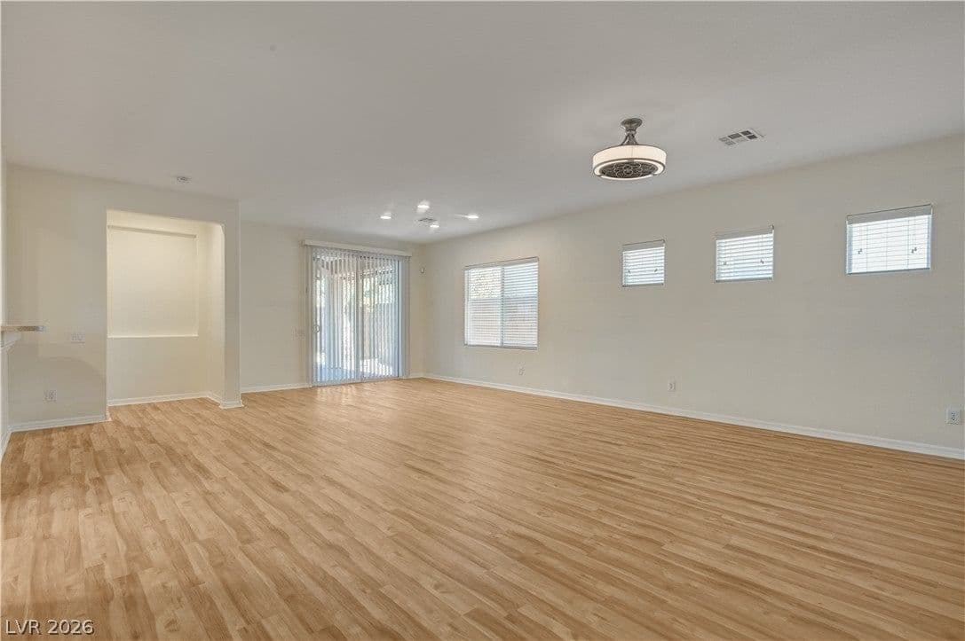 6444 Bristlebird Street photo 3