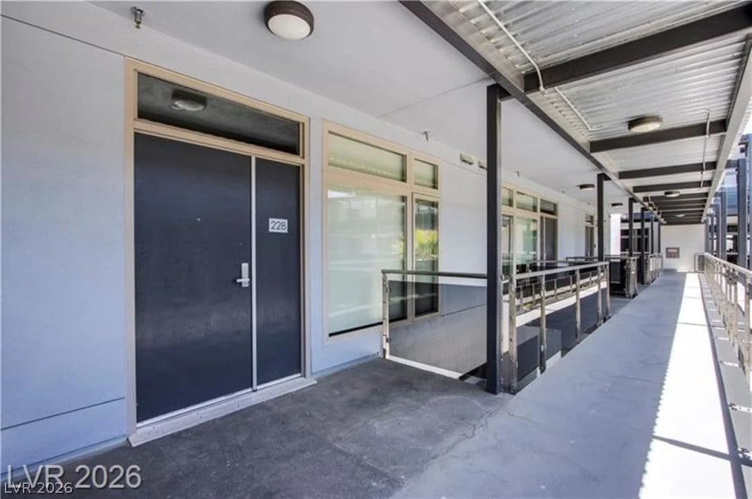 8925 Flamingo Road photo 2