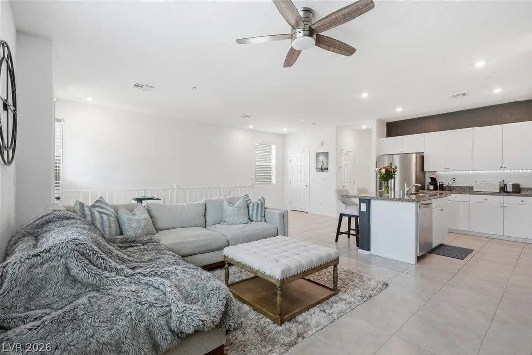 6155 Garden Oasis Street photo 5