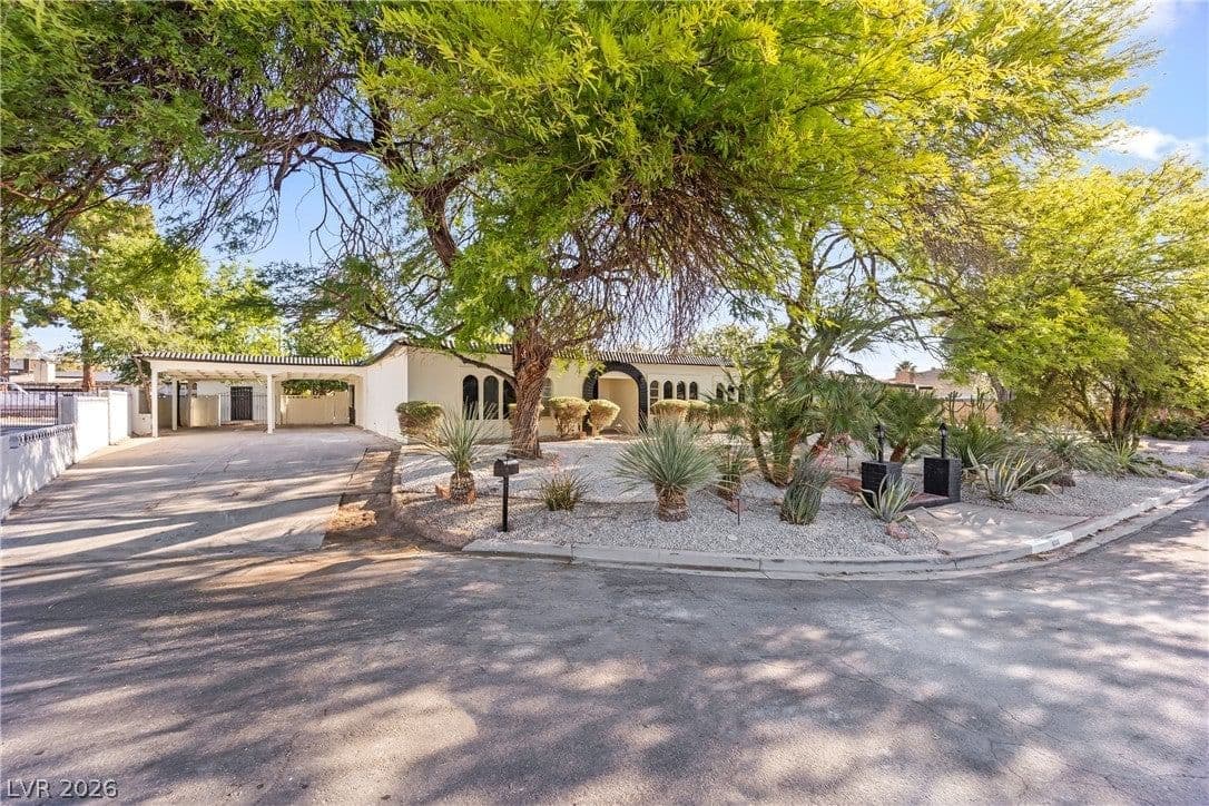 4444 Denia Circle photo 4
