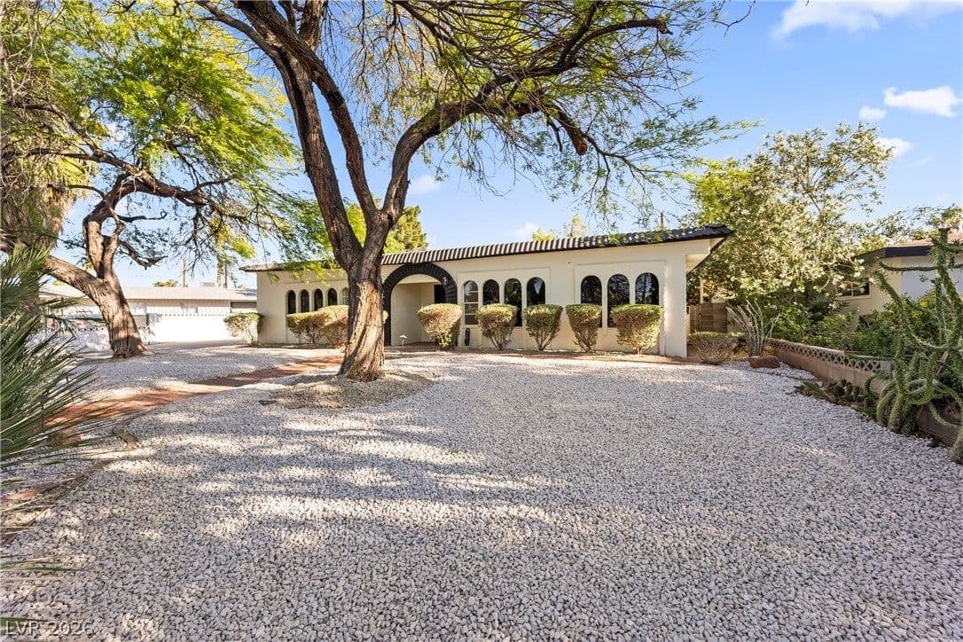 4444 Denia Circle photo 3