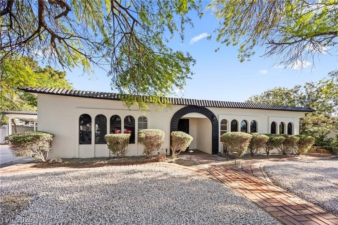 4444 Denia Circle photo 2