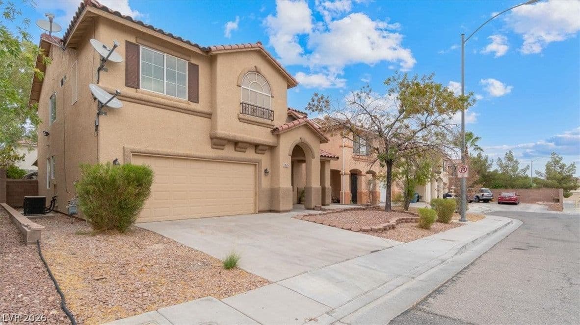 9570 Newton Grove Court photo 2