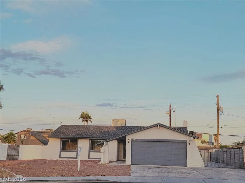 2901 King Midas Way photo 2