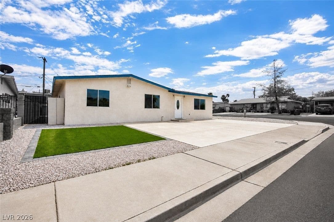 6121 Sonoma Circle