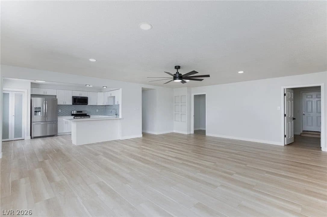 6121 Sonoma Circle photo 3