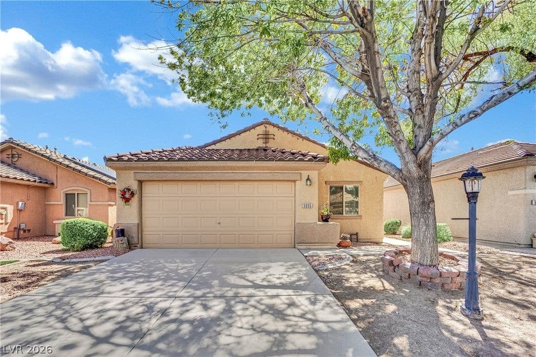 5655 Crowbush Cove Place photo 3