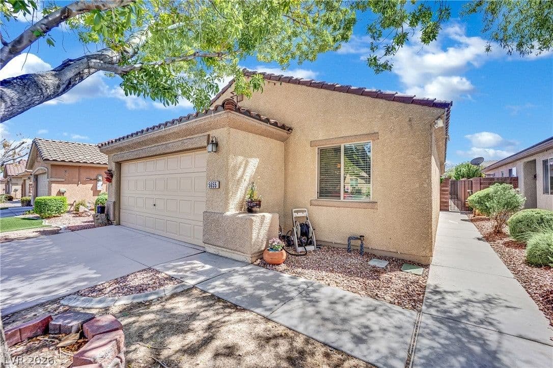 5655 Crowbush Cove Place photo 2