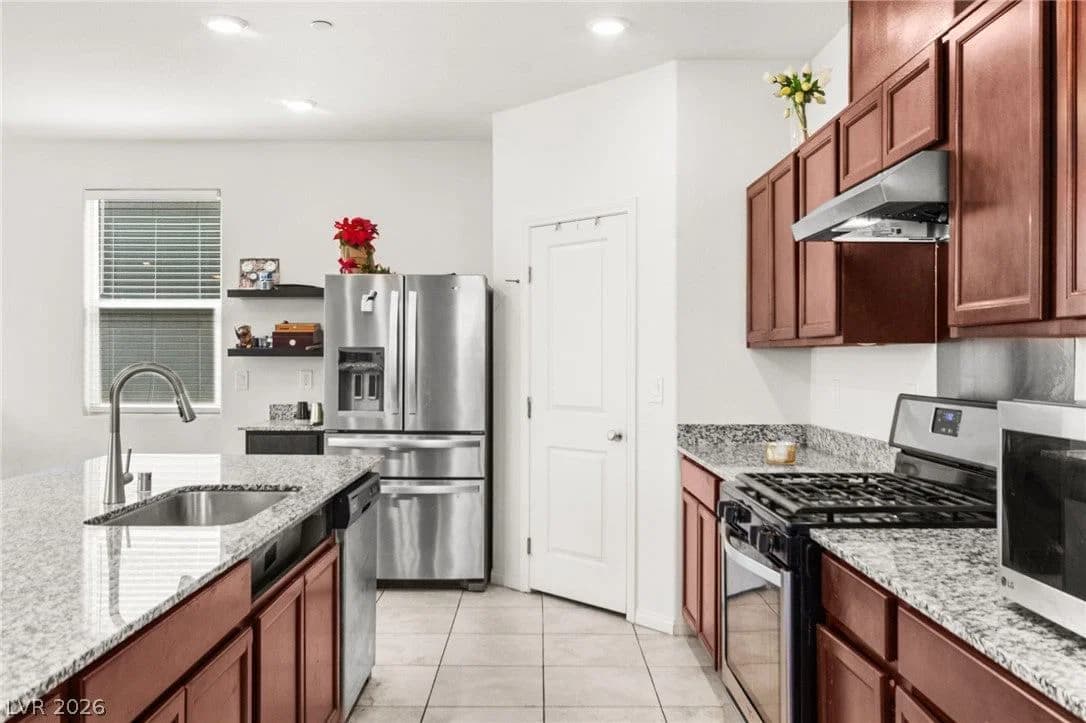 8439 Cabirolera Avenue photo 3