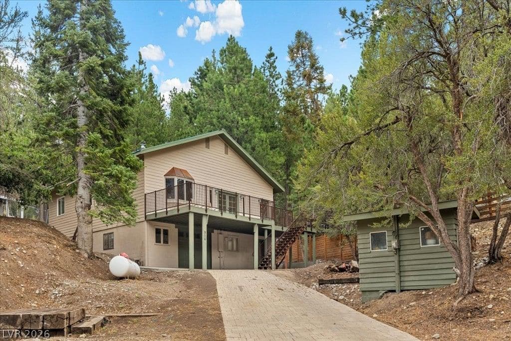 314 Alpine Way photo 3
