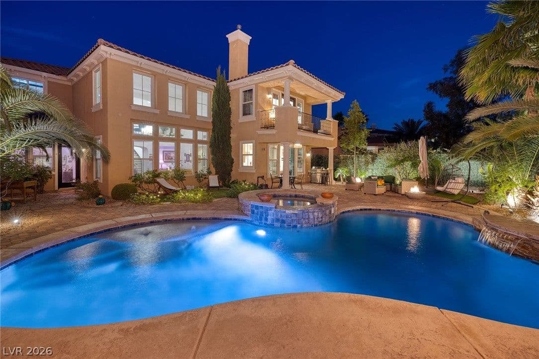 15 Benevolo Drive photo 5