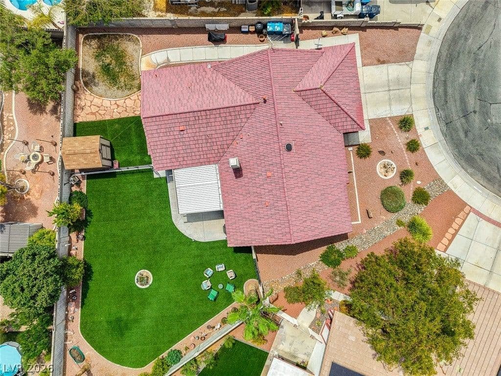 4904 Needles Court photo 2