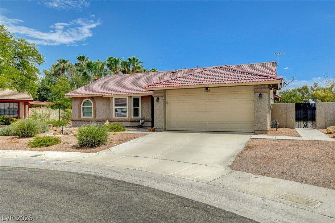 4904 Needles Court photo 4