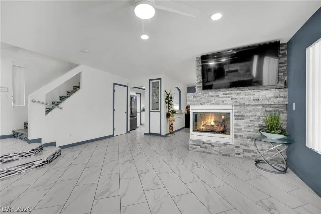 10265 Moth Orchid Court photo 3